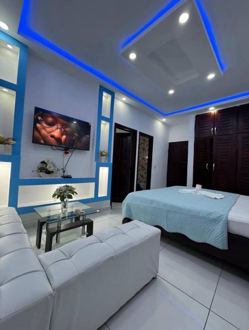 BEL STUDIO AU QUARTIER MILLIONNAIRE