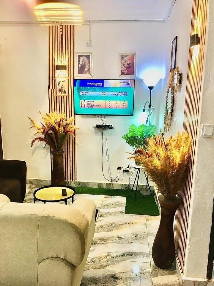 Studio Meublé à Louer – Cité Mirador